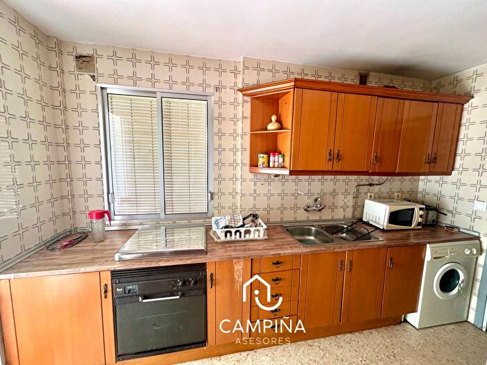 Casas en venta y pisos alquiler - 3