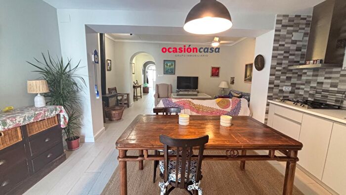 Casas en venta y pisos alquiler - 2