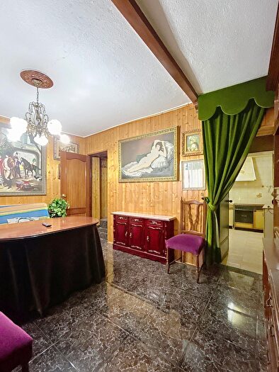 Casas en venta y pisos alquiler - 3