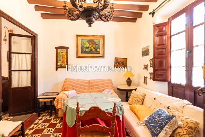 Casas en venta y pisos alquiler - 3