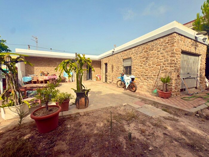 Casa en venta en Mar Menor de Cartagena Cabo de Palos, Los Urrutias de 4 habitaciones