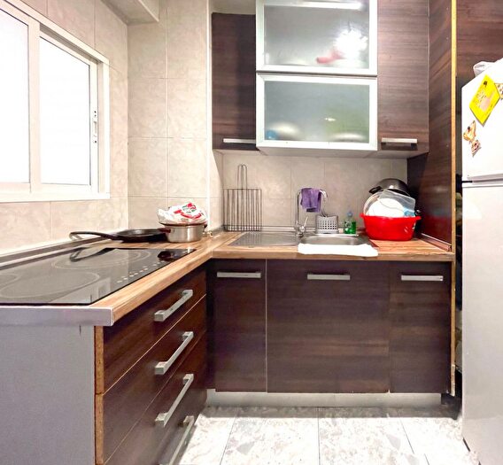 Piso en venta en Marbella Centro, Playa de la Fontanilla de 3 habitaciones