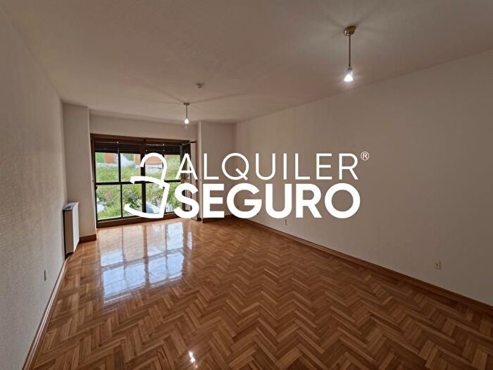 Piso en alquiler en Carabanchel, Vista Alegre de 3 habitaciones