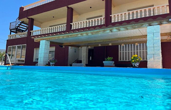 Casa en venta en Alcanar, Tarragona de 8 habitaciones