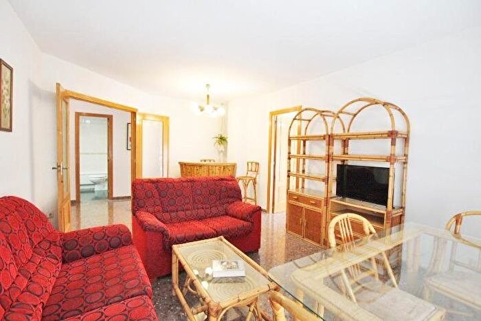 Casas en venta y pisos alquiler - 2