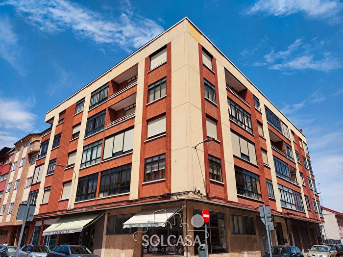 Casas en venta y pisos alquiler - 1