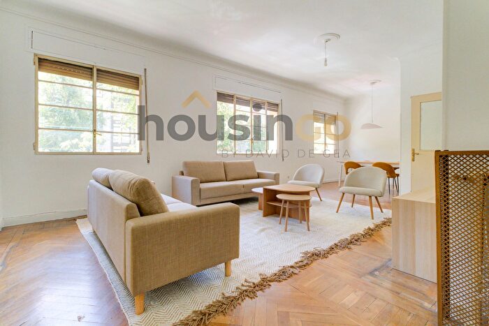 Casas en venta y pisos alquiler - 1