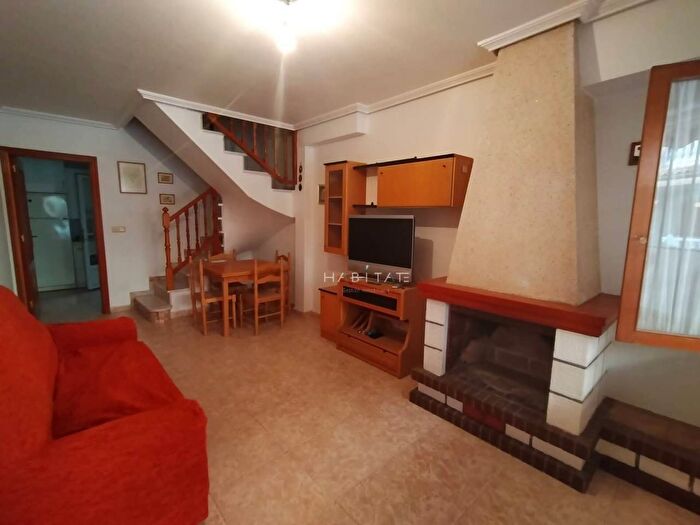 Casas en venta y pisos alquiler - 2