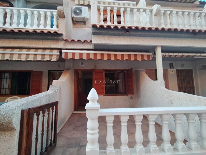 Casa en venta en Comunitat Valenciana, Alicante de 2 habitaciones