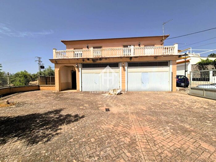 Casa en venta en Loja, Granada de 3 habitaciones
