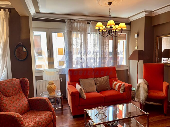 Casas en venta y pisos alquiler - 3