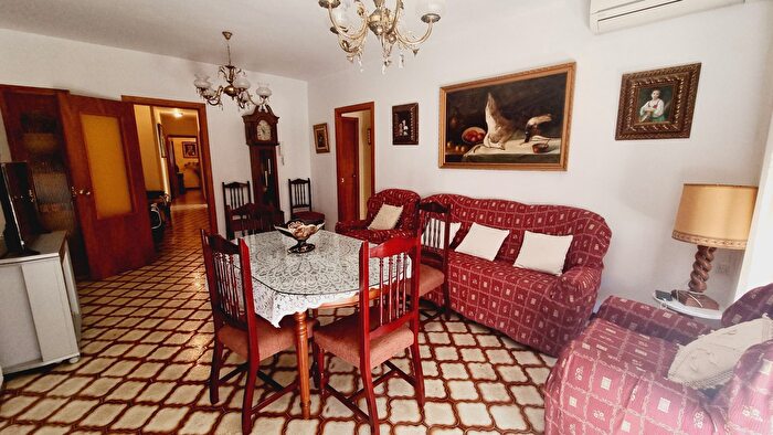 Piso en venta en Rute, Córdoba de 4 habitaciones