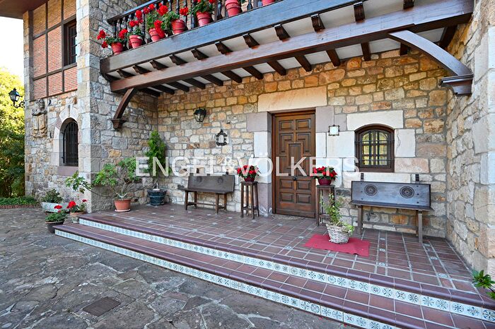 Casas en venta y pisos alquiler - 3
