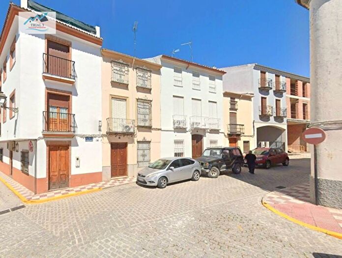 Casas en venta y pisos alquiler - 3
