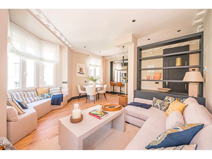 Casas en venta y pisos alquiler - 1