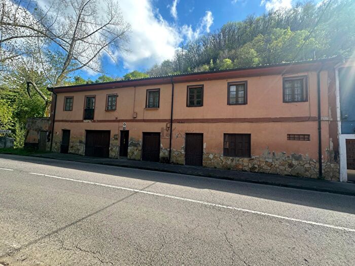 Casas en venta y pisos alquiler - 2