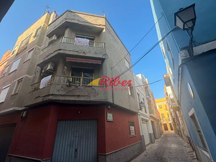 Casas en venta y pisos alquiler - 1
