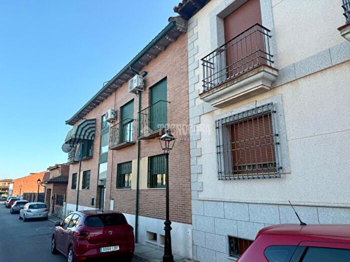 Casas en venta y pisos alquiler - 1