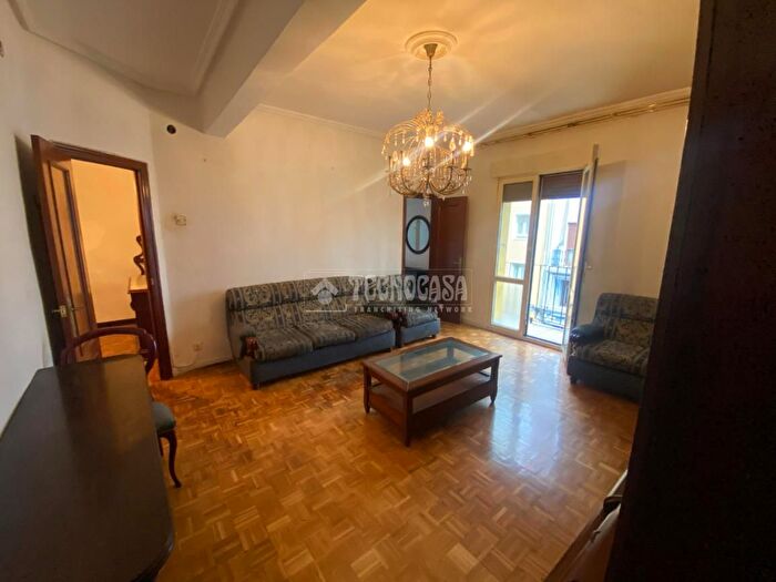 Casas en venta y pisos alquiler - 2