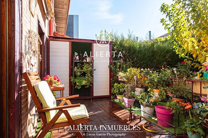 Casas en venta y pisos alquiler - 3