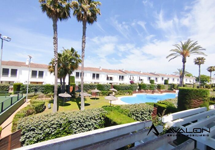 Casa en venta en El Rompido, Huelva de 3 habitaciones