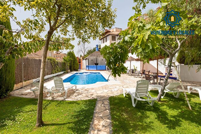 Casas en venta y pisos alquiler - 1