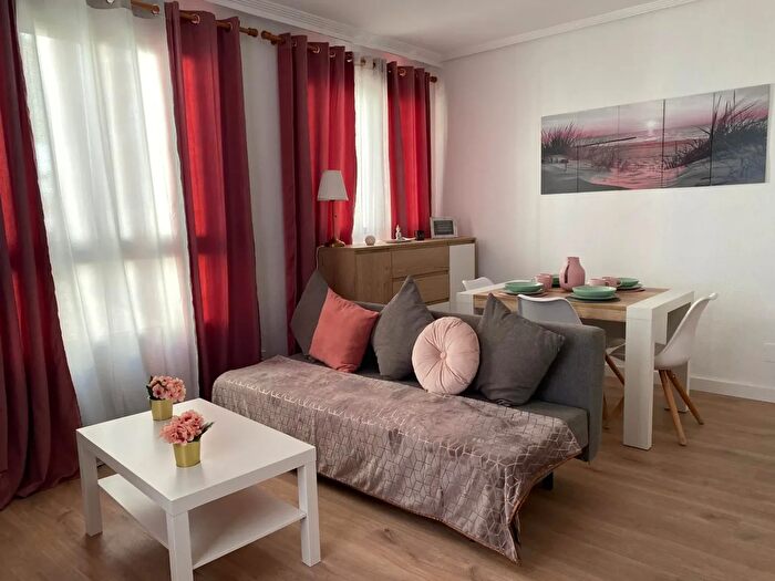 Casas en venta y pisos alquiler - 1