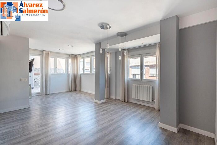 Casas en venta y pisos alquiler - 1