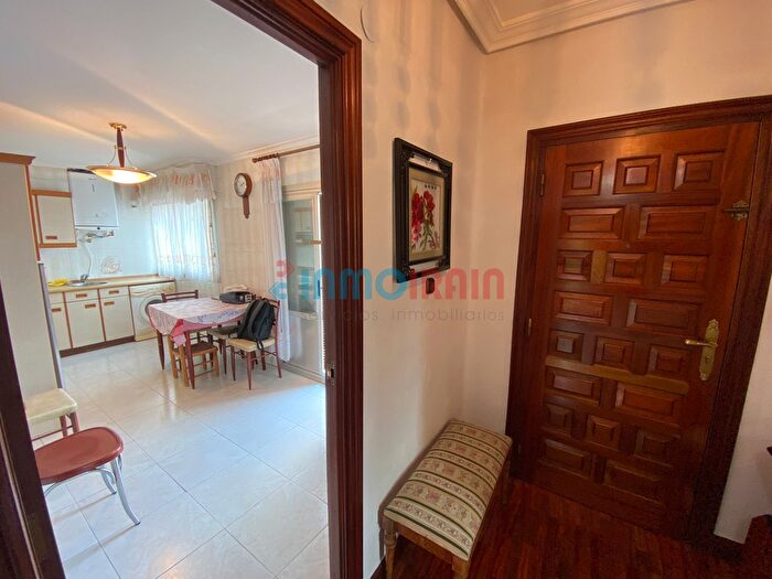 Casas en venta y pisos alquiler - 3