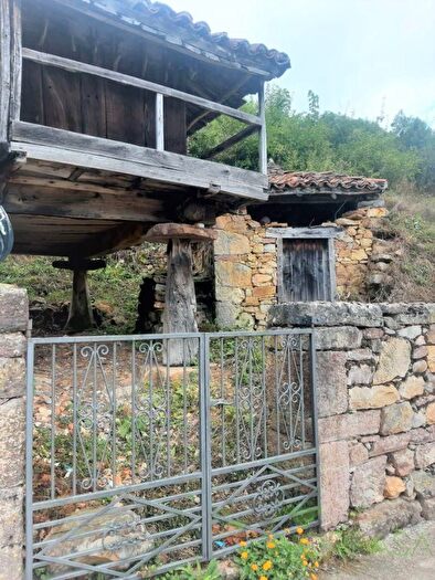 Casa en venta en Teverga, Asturias de 3 habitaciones