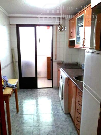 Casas en venta y pisos alquiler - 3