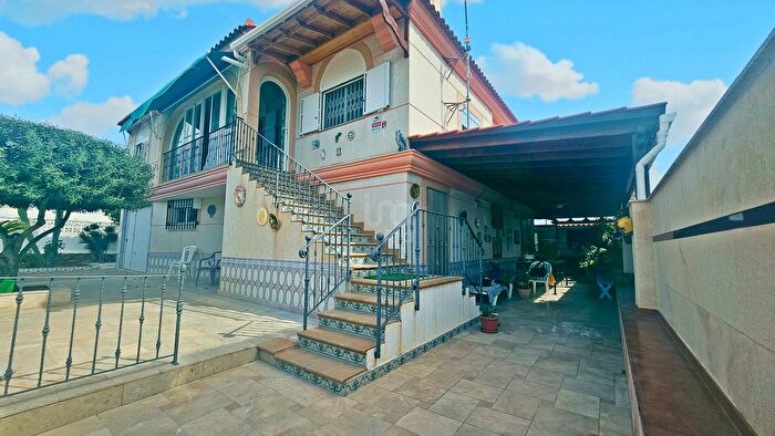 Casas en venta y pisos alquiler - 1