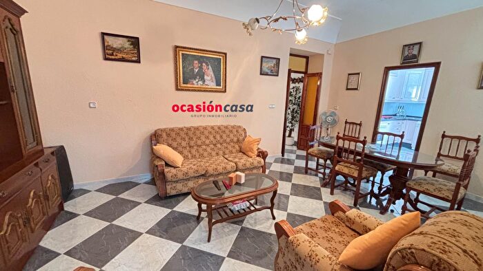 Casas en venta y pisos alquiler - 2