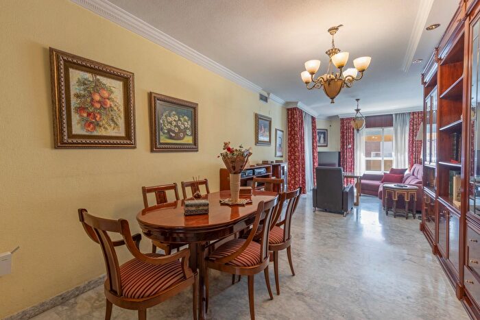 Piso en venta en Beiro, Plaza de Toros de 4 habitaciones