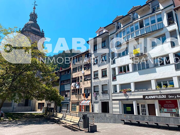 Casas en venta y pisos alquiler - 1