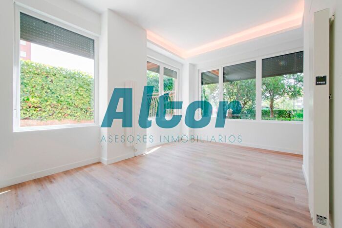 Piso en venta en Fuencarral El Pardo, Peñagrande de 1 habitacion