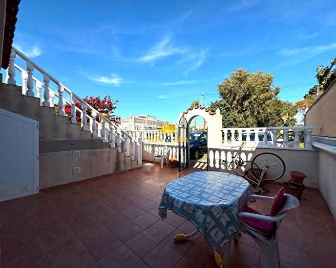Casas en venta y pisos alquiler - 2