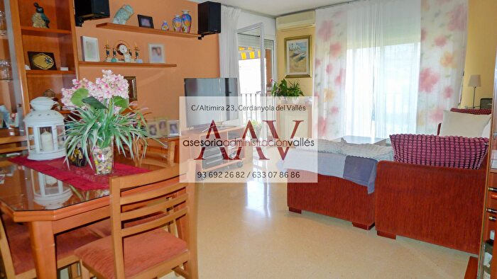 Piso en venta en Can Clos Pinetons, Ripollet de 4 habitaciones