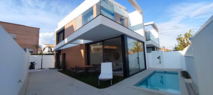 Casas en venta y pisos alquiler - 1