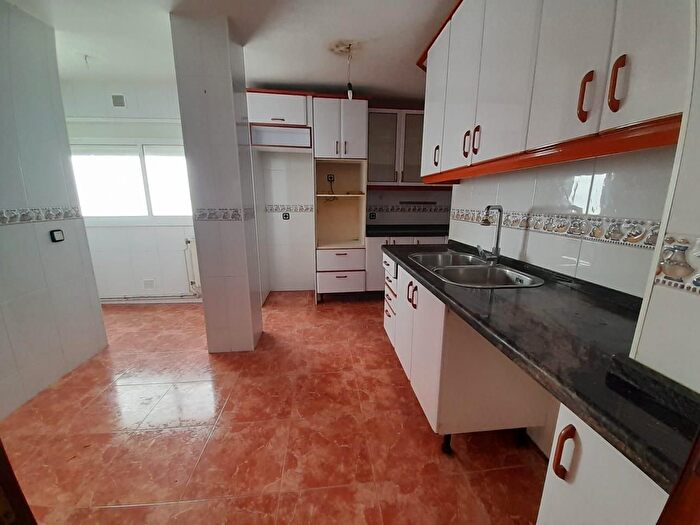 Casas en venta y pisos alquiler - 2