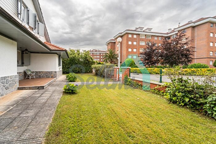 Casas en venta y pisos alquiler - 3
