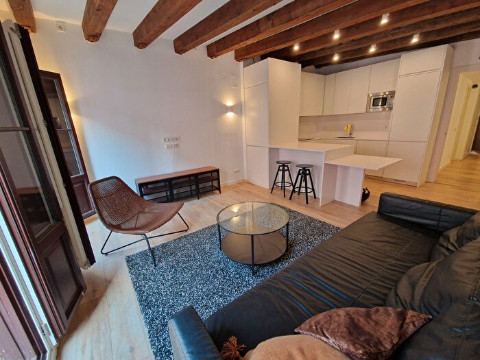 Piso en venta en Ciutat Vella, Barri Gòtic de 2 habitaciones