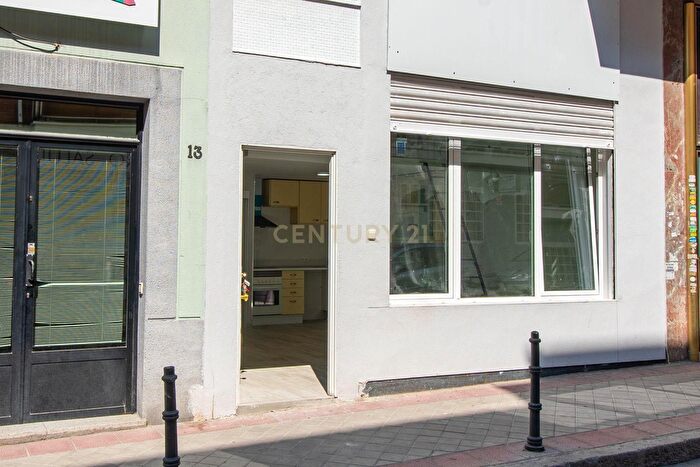 Casas en venta y pisos alquiler - 2