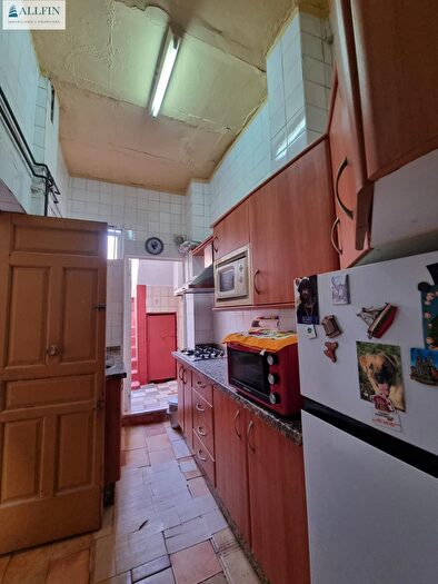 Casas en venta y pisos alquiler - 3