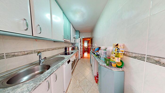 Casas en venta y pisos alquiler - 1