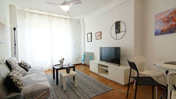 Casas en venta y pisos alquiler - 1