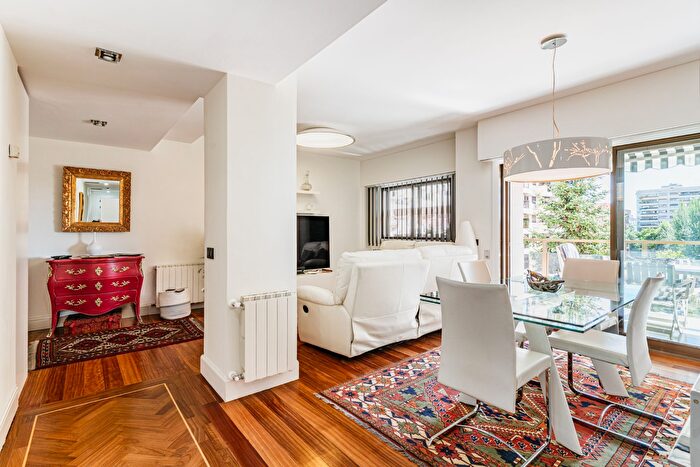 Casas en venta y pisos alquiler - 2