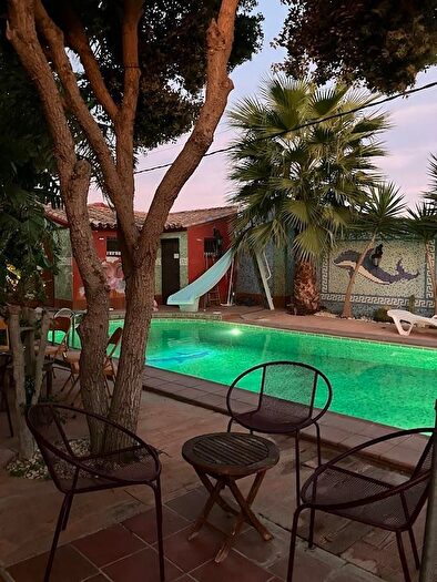 Casas en venta y pisos alquiler - 1