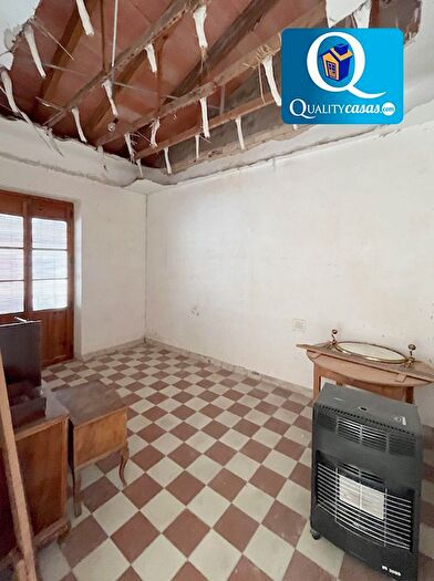 Casas en venta y pisos alquiler - 3