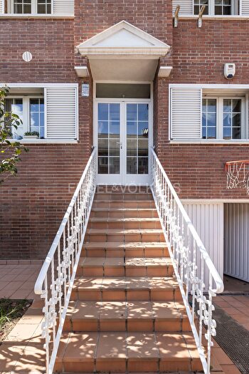 Casa en venta en San Blas, Canillejas de 7 habitaciones